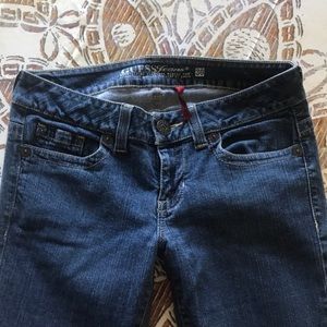 Guess Women’s Jeans 👖 Size 30 Stretch